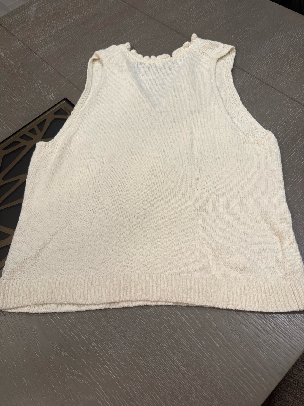 Tommy Bahama Cream Ruffle-Trim V-Neck Sweater - Picture 4 of 4